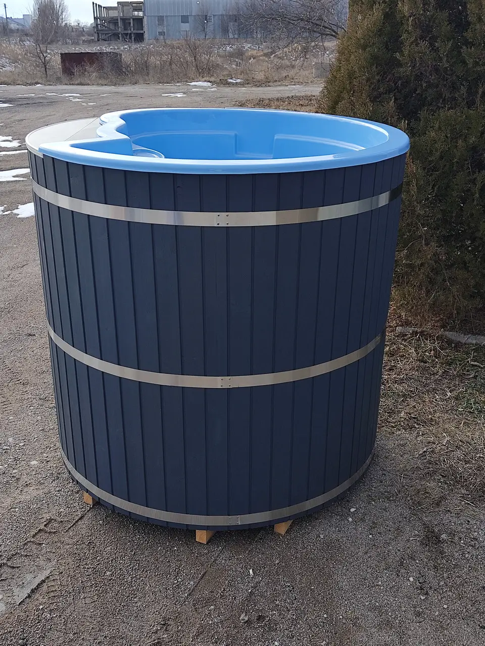 4590982712_w640_h640_kupel-spa-holodnaya Iceberg