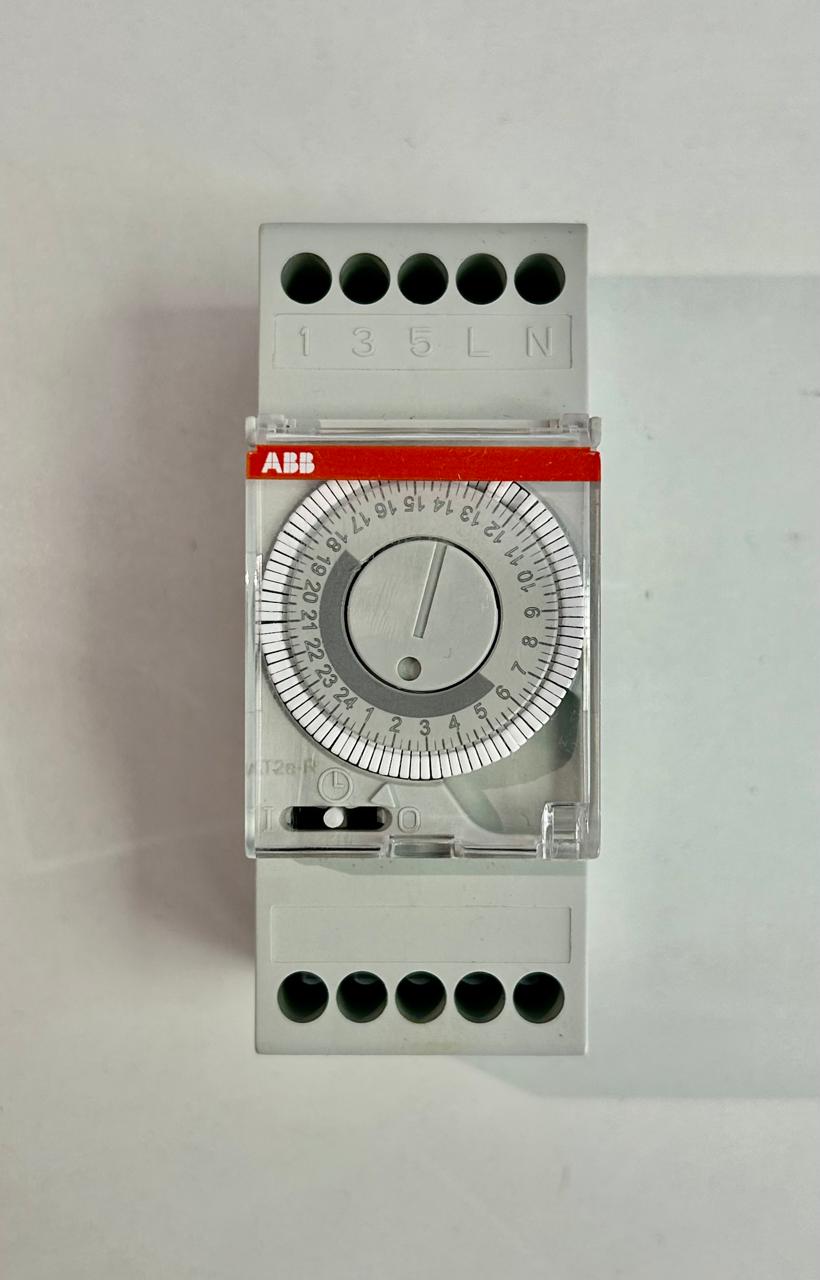 WhatsApp Image 2026-02-28 at 13.01.30 Hive 6W / 12V AC Full RGB Lamp - 6 Power Led